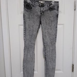 Acid Wash Skinny Jeans